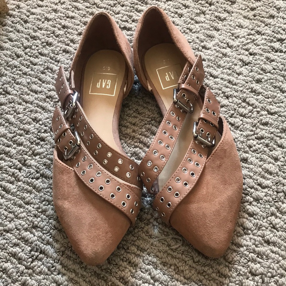 Gap Pointy Toed Ballet Flats
